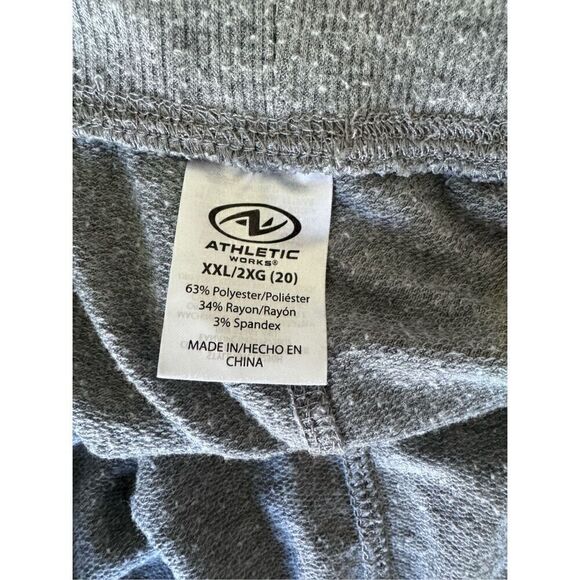 Athletic works XXL shorts - Picture 3 of 3